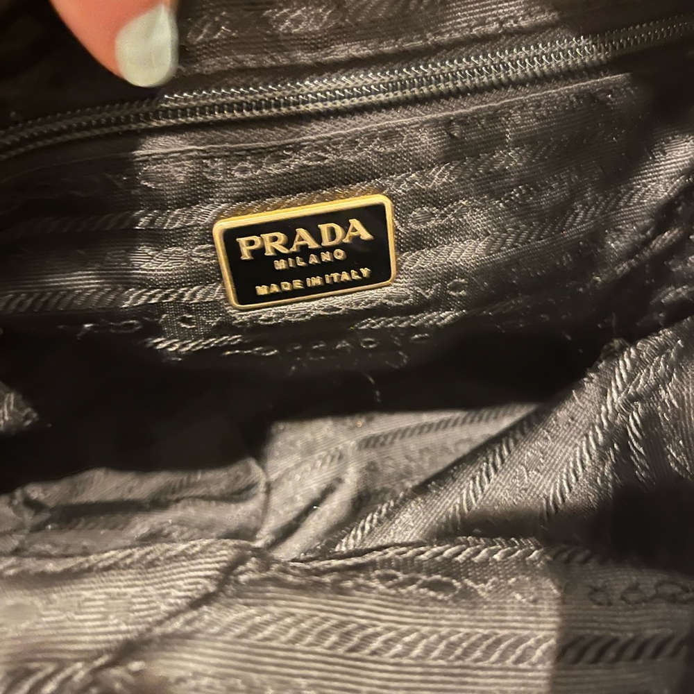 Prada Green Tessuto Quilted Nylon Shoulder Bag with Gold Chain - Picture 7 of 13